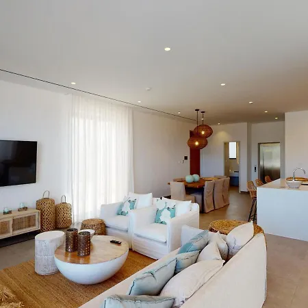 Βίλα Sea-View Beach Villa Melpomeni At Periyiali Konnos Resort *